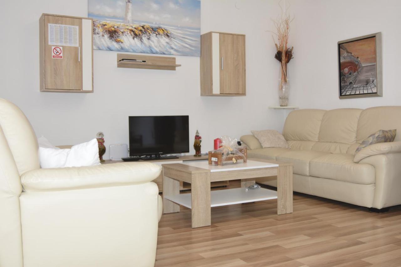Apartment Lana Senj  Εξωτερικό φωτογραφία